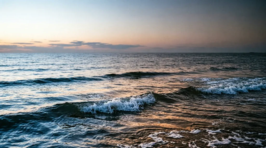 What Is a Metaphor for the Ocean? Vivid Writing Similes
